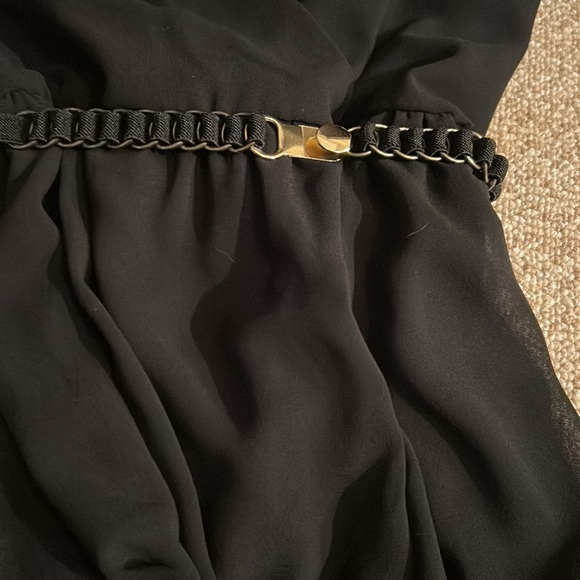 Black dress with belt - Picture 3 of 4